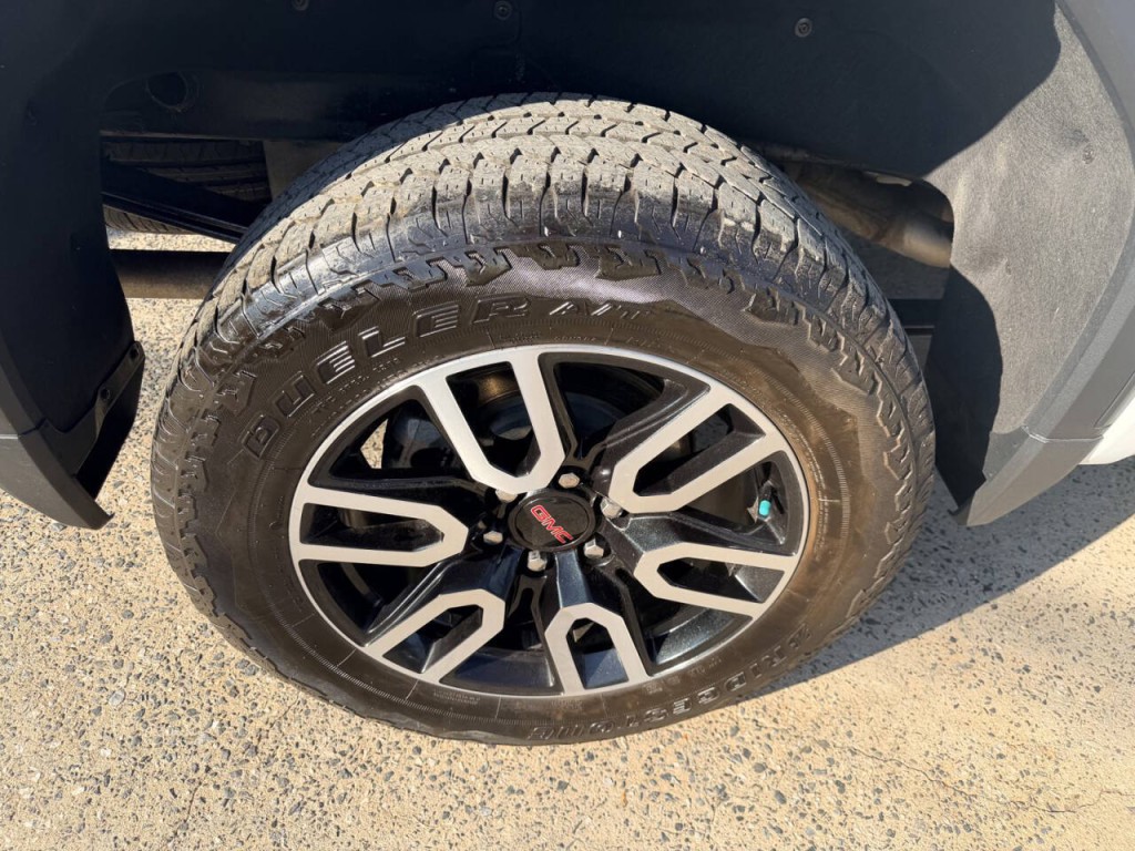 2024 GMC Sierra 1500 Image 10