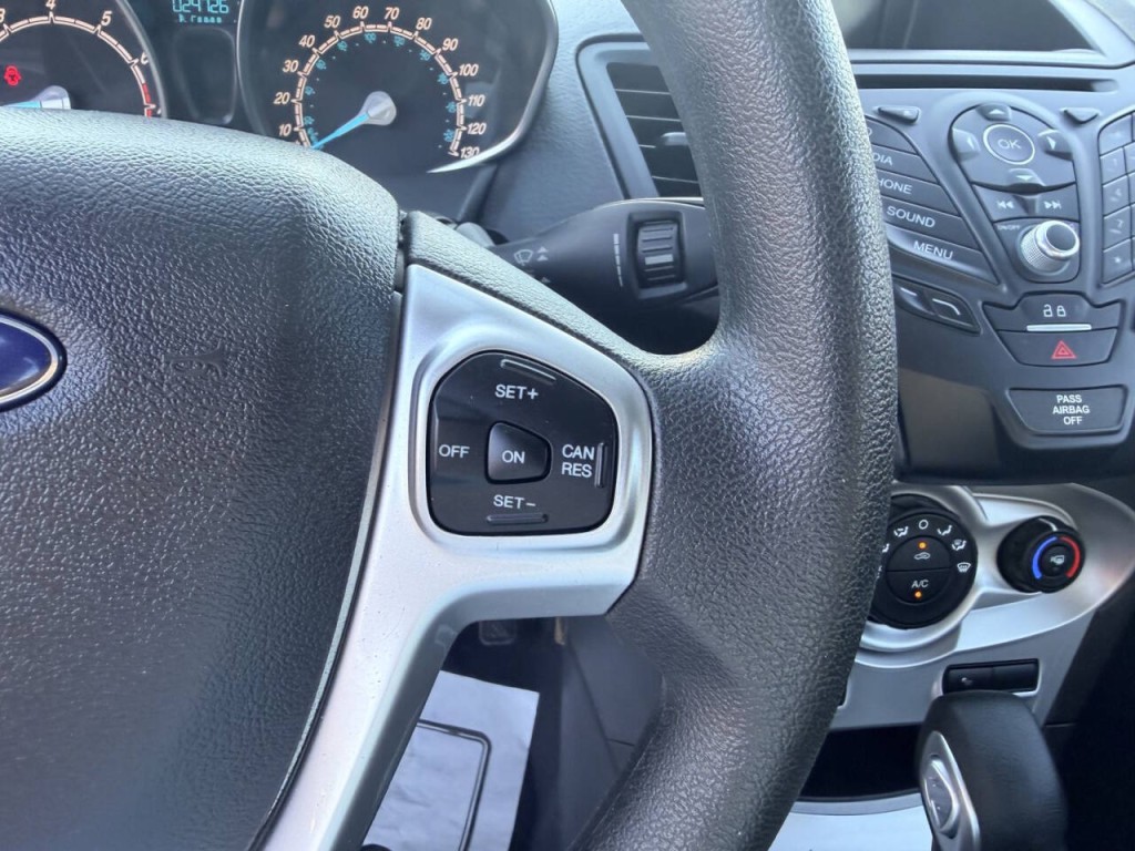 2018 Ford Fiesta Image 16