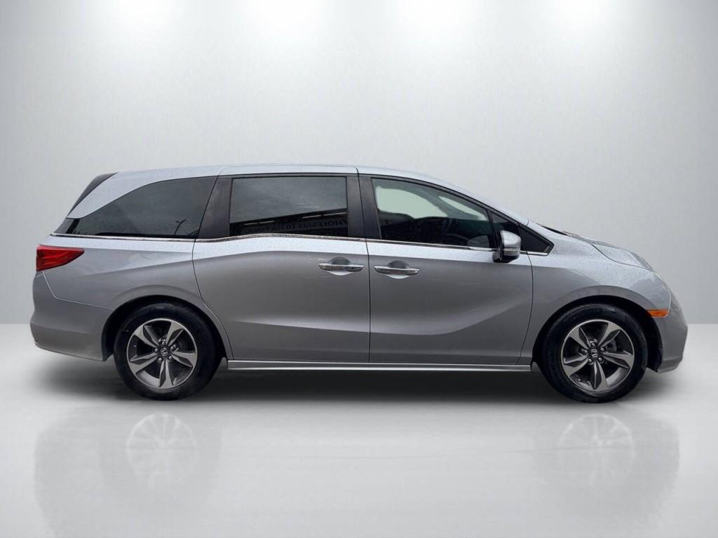 2018 Honda Odyssey Image 8