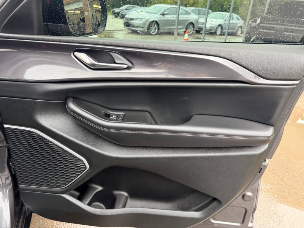 2021 Jeep Grand Cherokee Image 34