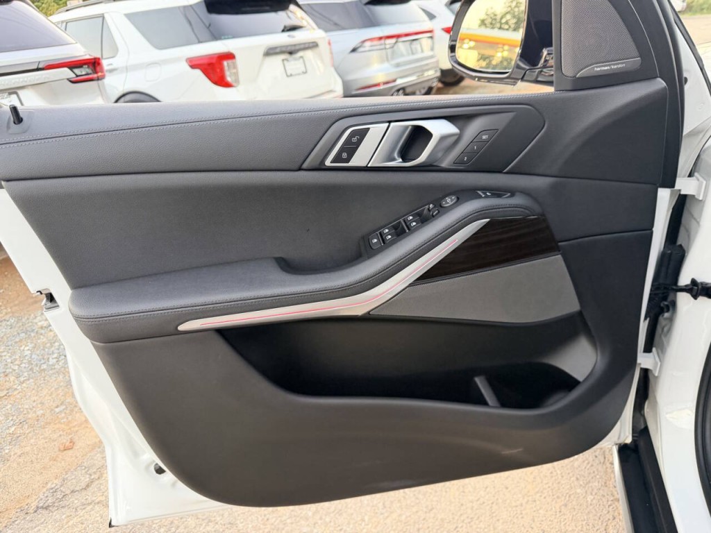 2021 BMW X5 Image 13