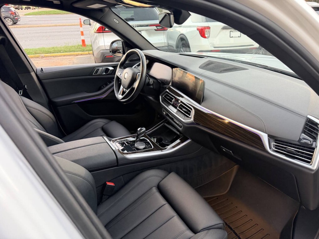2021 BMW X5 Image 38