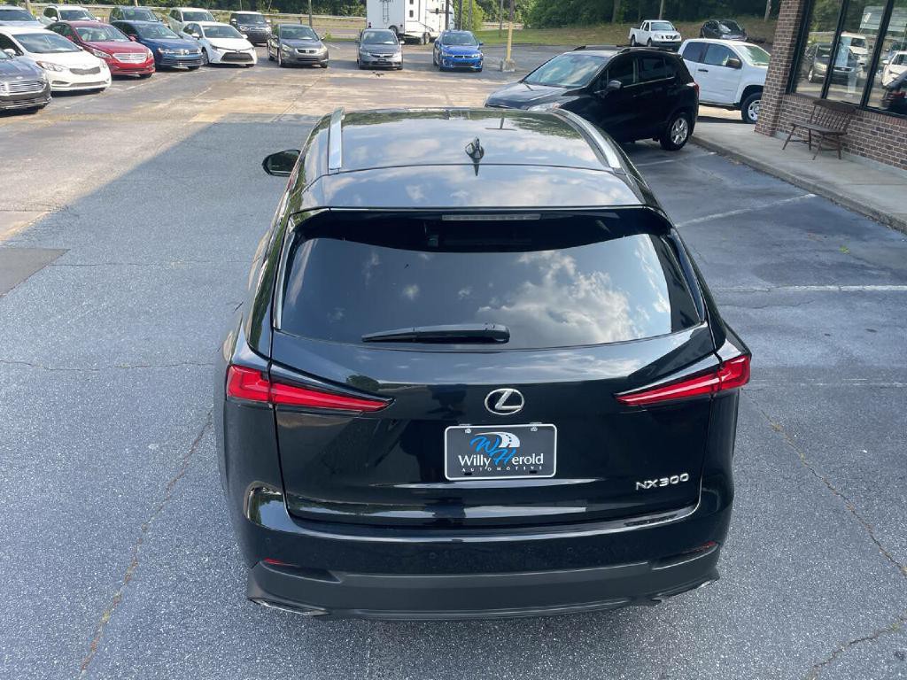 2018 Lexus NX 300 Image 9