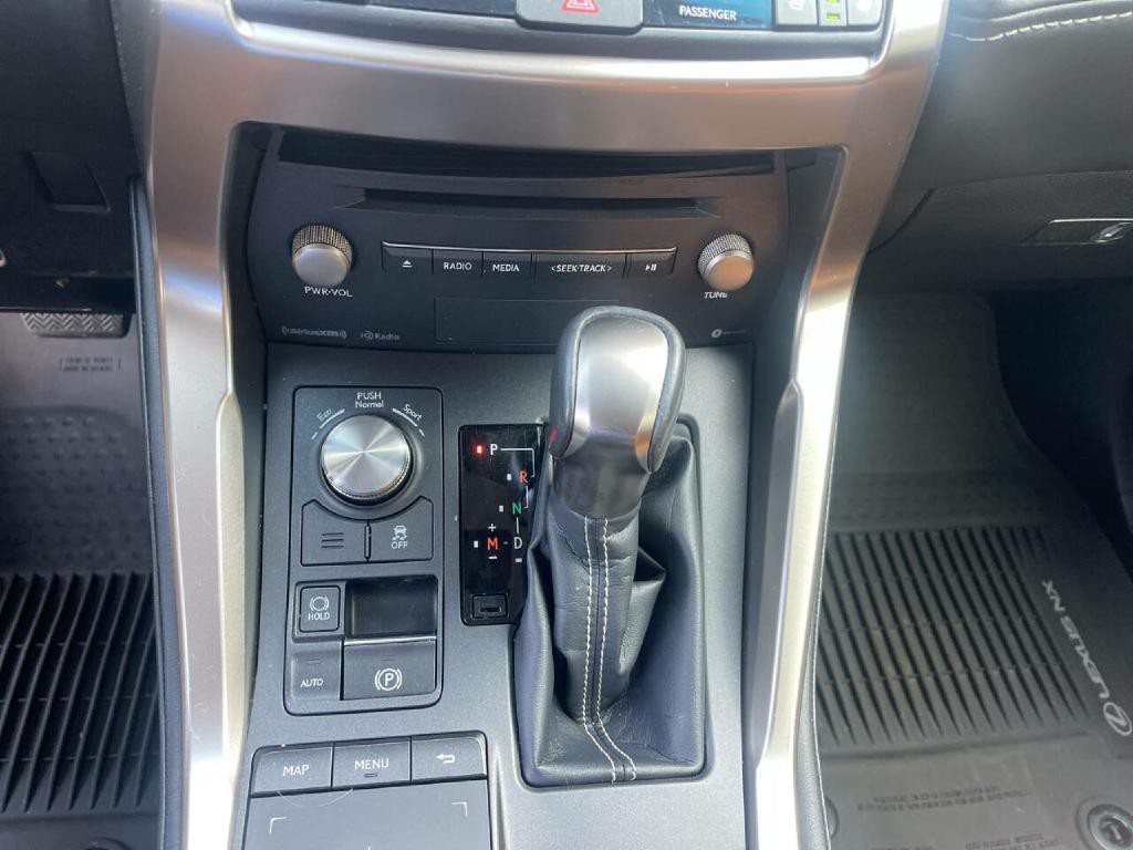 2018 Lexus NX 300 Image 17