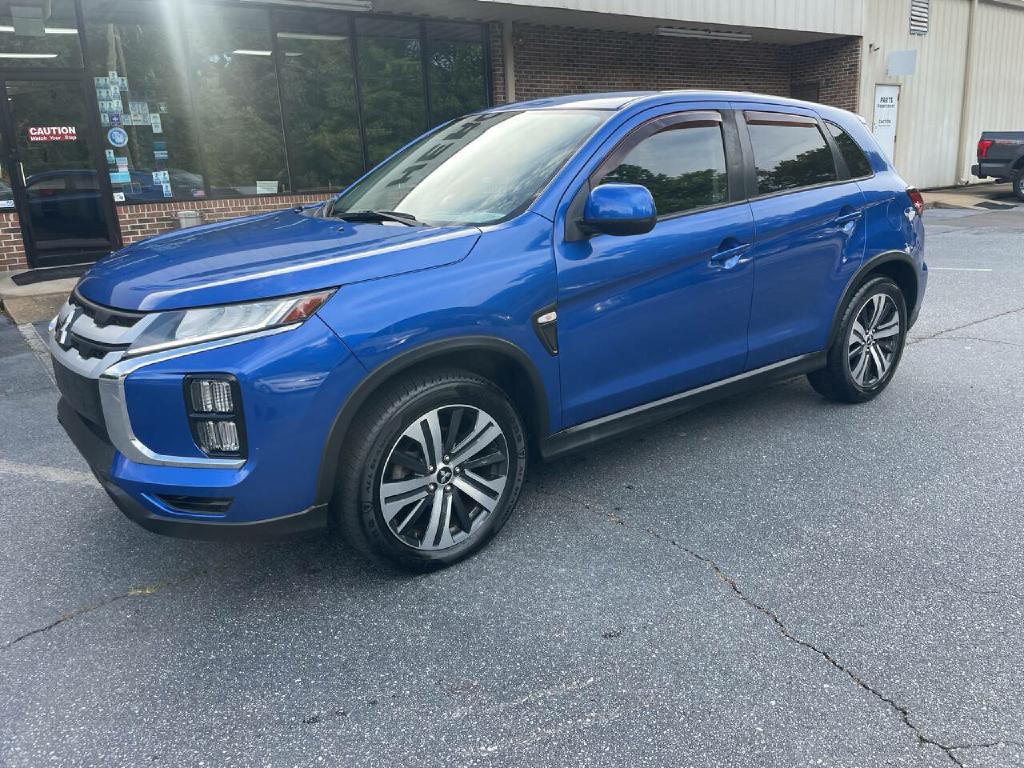 2020 Mitsubishi Outlander Image 2
