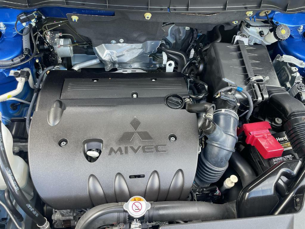 2020 Mitsubishi Outlander Image 34