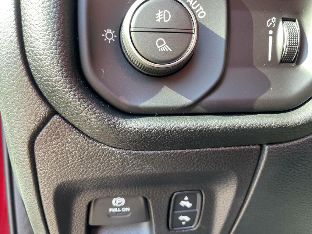 2021 RAM 1500 Image 21