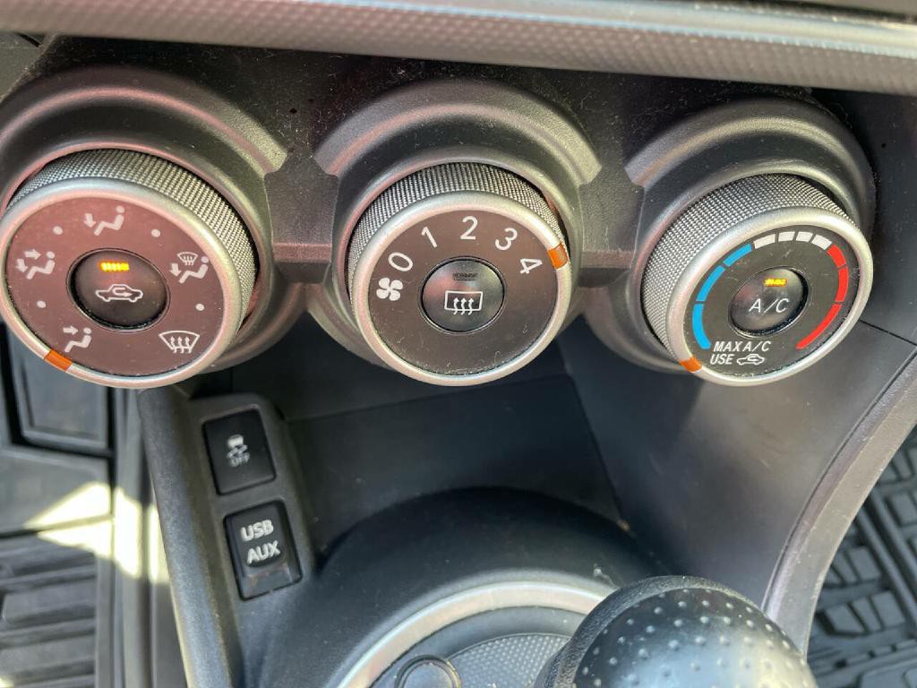 2011 Scion tC Image 15