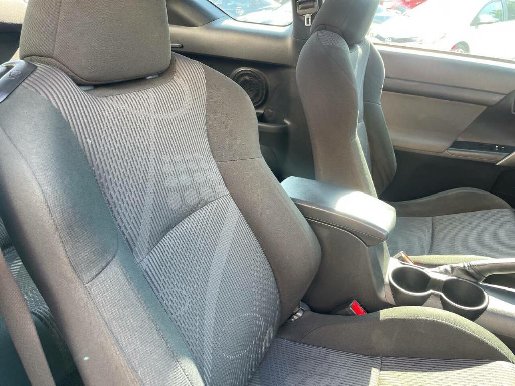 2011 Scion tC Image 20