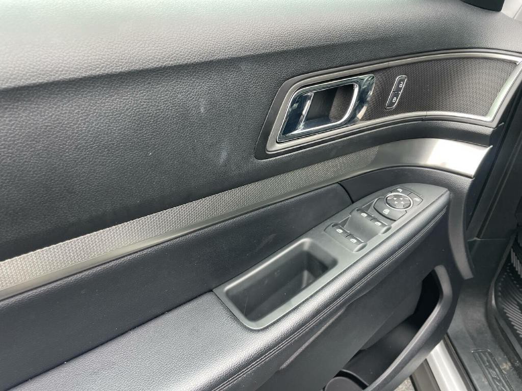 2019 Ford Explorer Image 13
