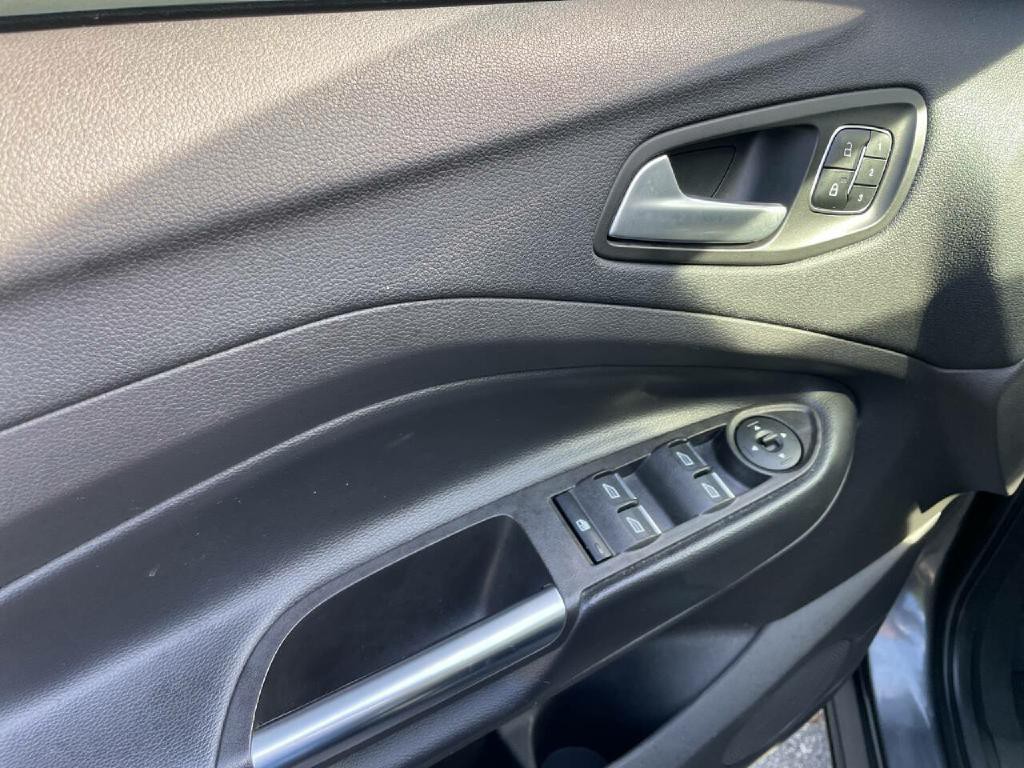 2019 Ford Escape Image 11
