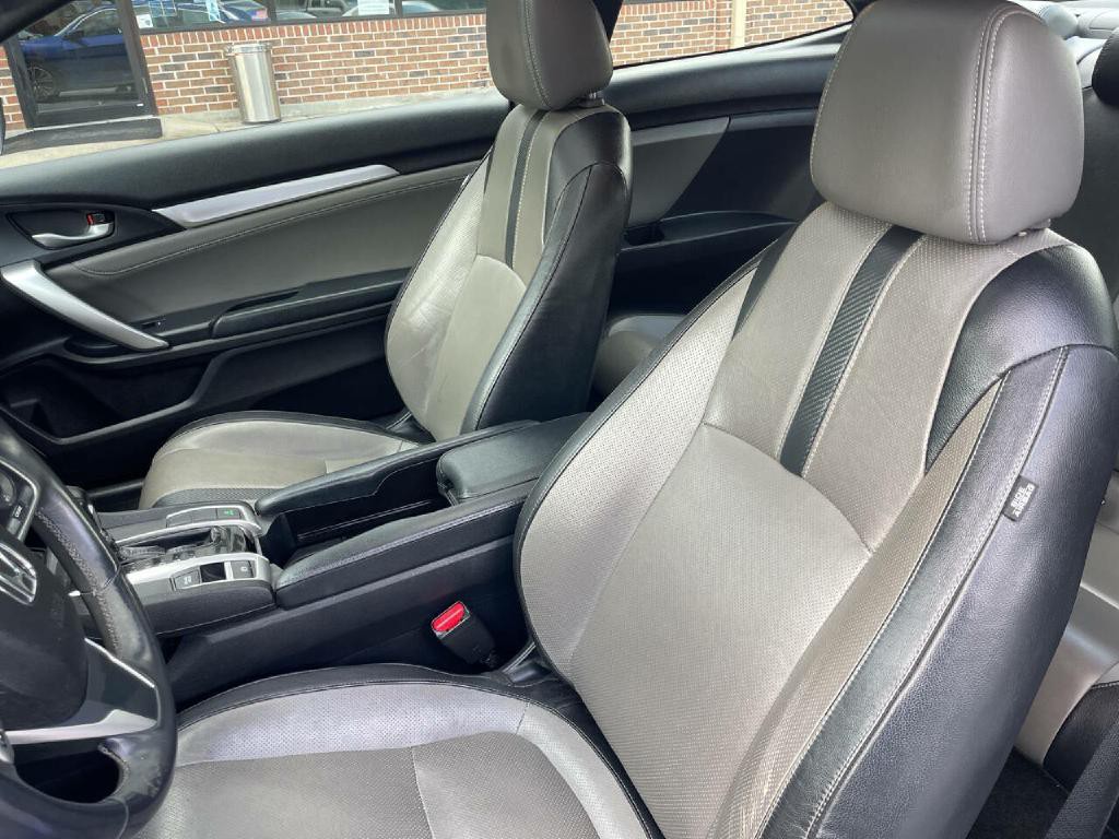 2016 Honda Civic Image 12