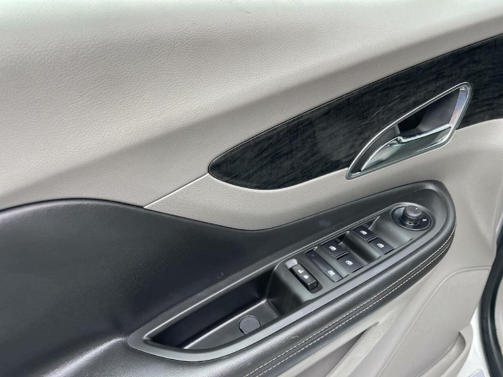 2015 Buick Enclave Image 11
