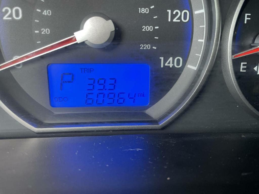 2011 Hyundai Santa Fe Image 14