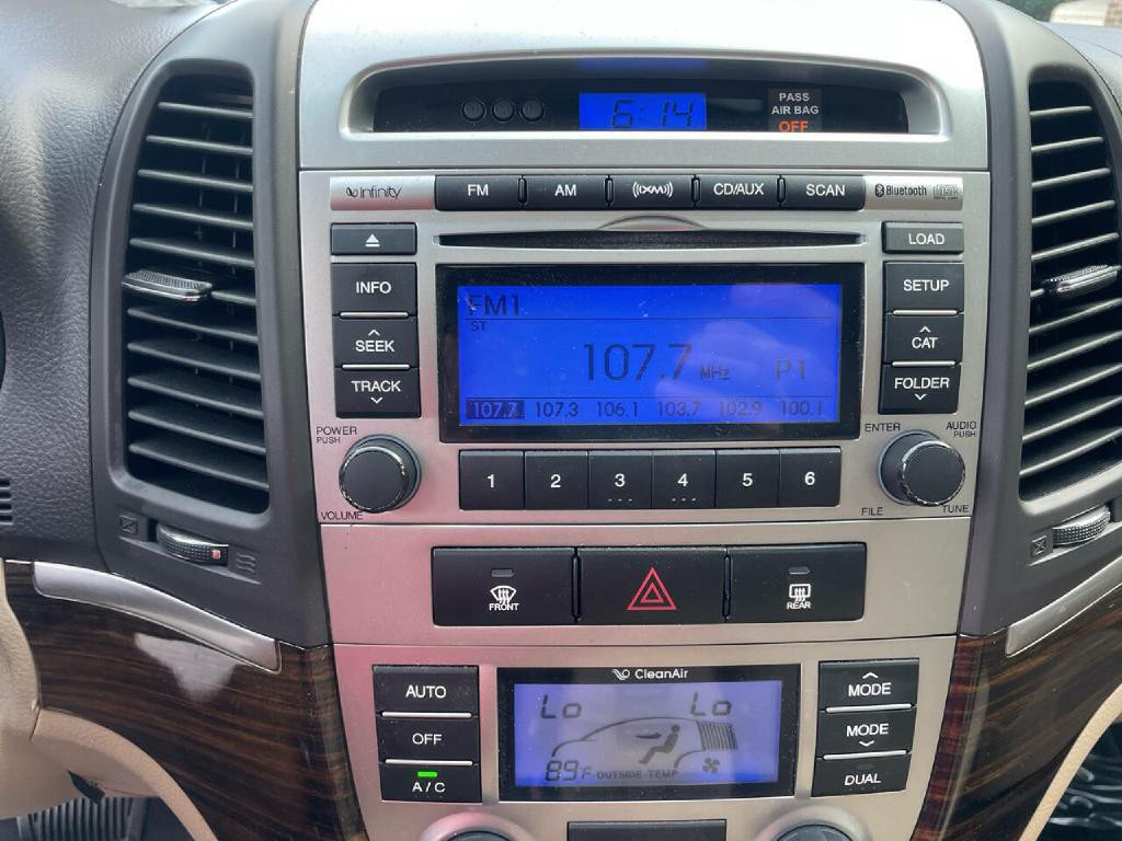 2011 Hyundai Santa Fe Image 15