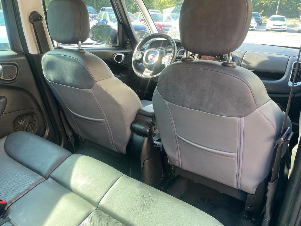 2015 FIAT 500L Image 27