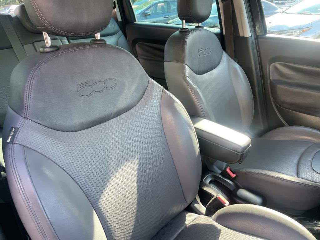 2015 FIAT 500L Image 28