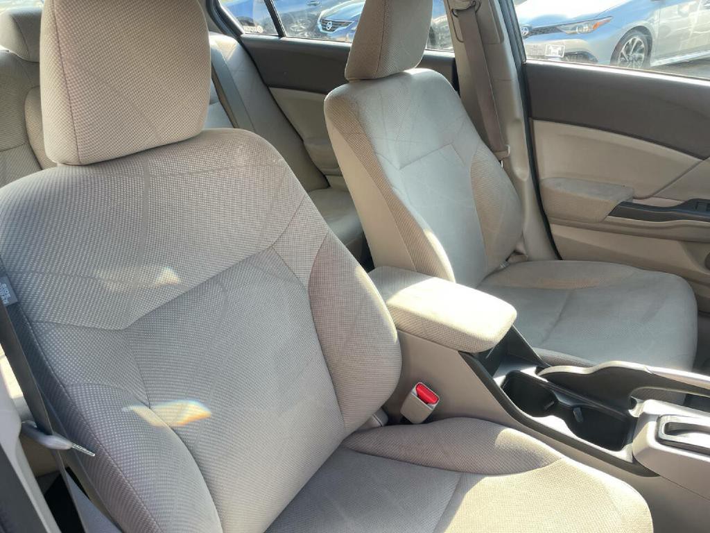 2012 Honda Civic Image 24