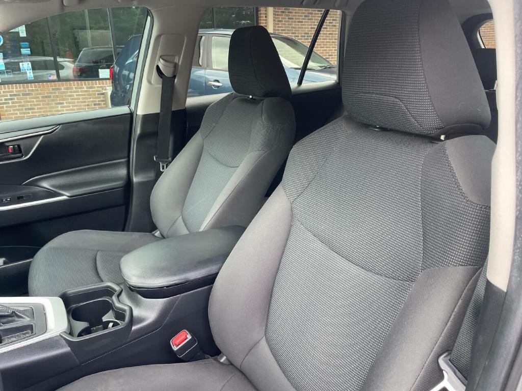 2019 Toyota Rav4 Image 12