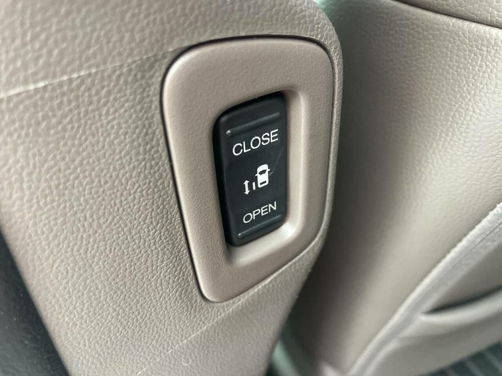 2014 Honda Odyssey Image 26