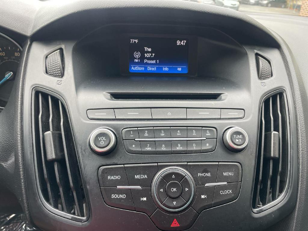 2016 Ford Focus Image 15