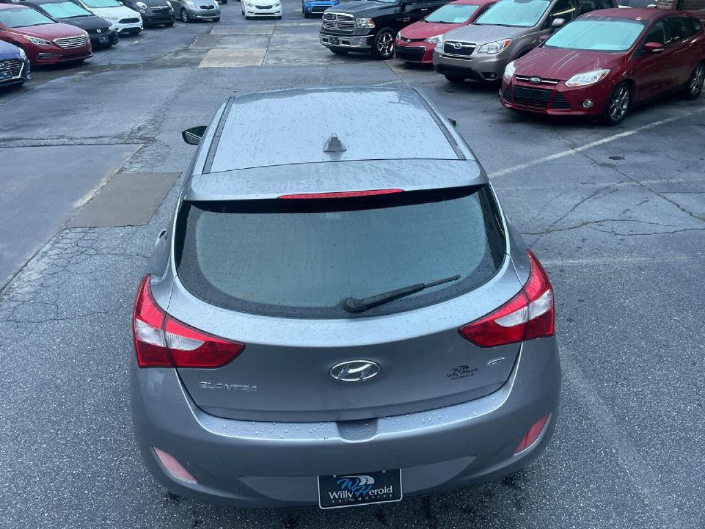 2013 Hyundai Elantra Image 9
