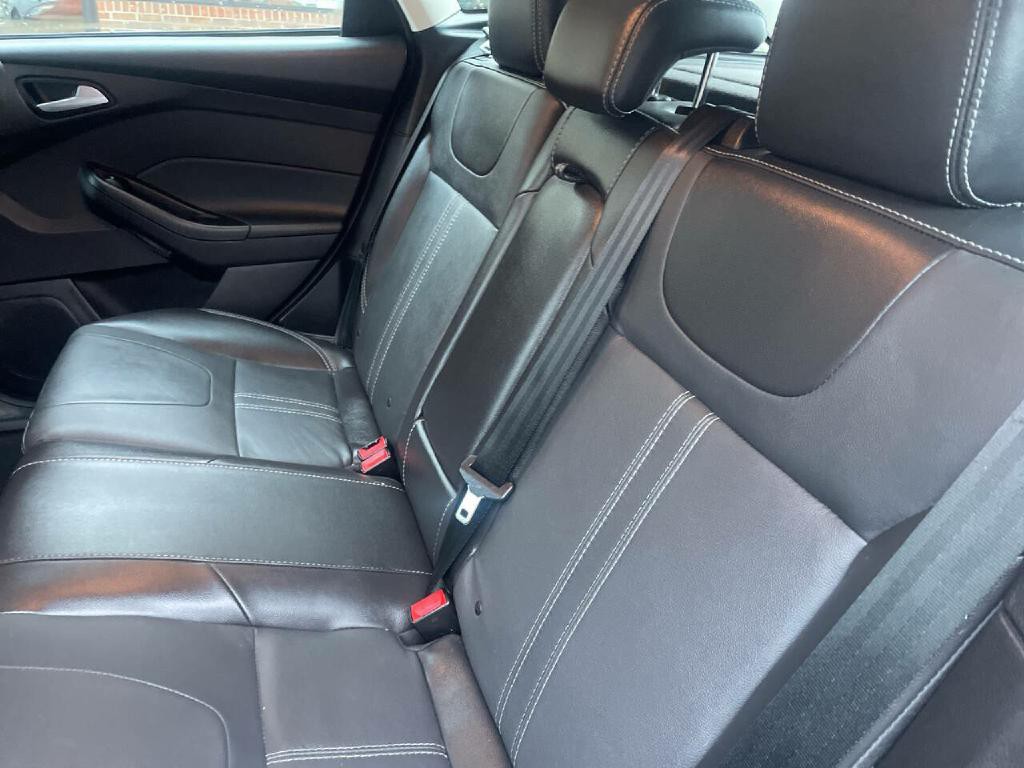 2014 Ford Focus Image 21