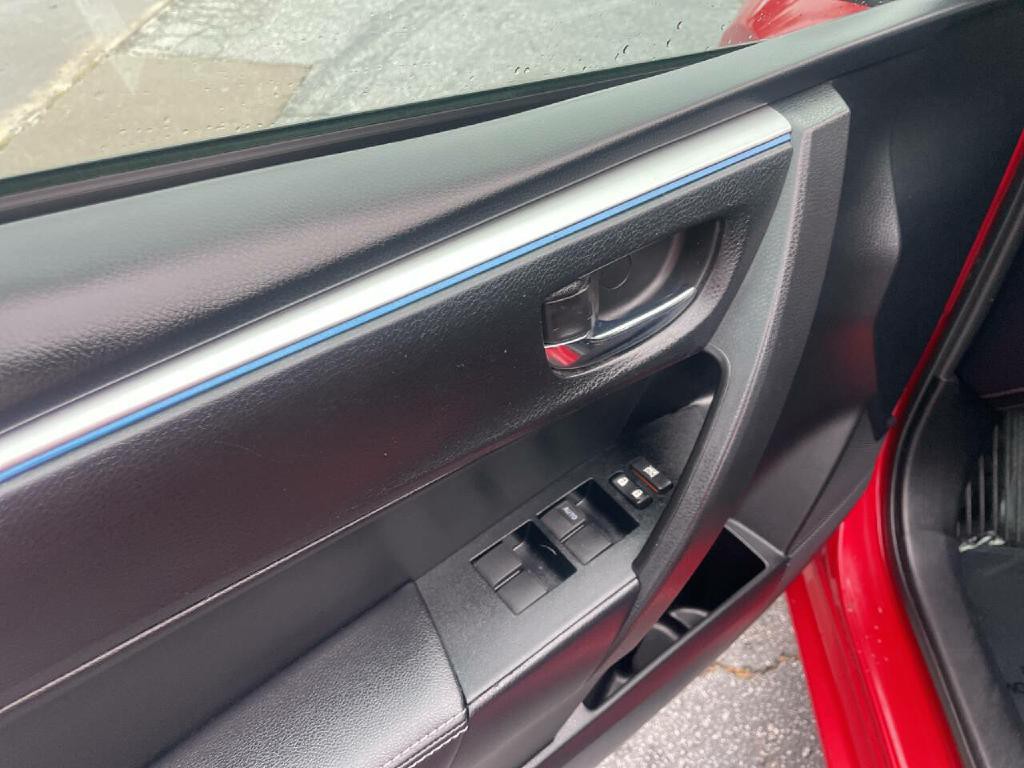 2014 Toyota Corolla Image 11