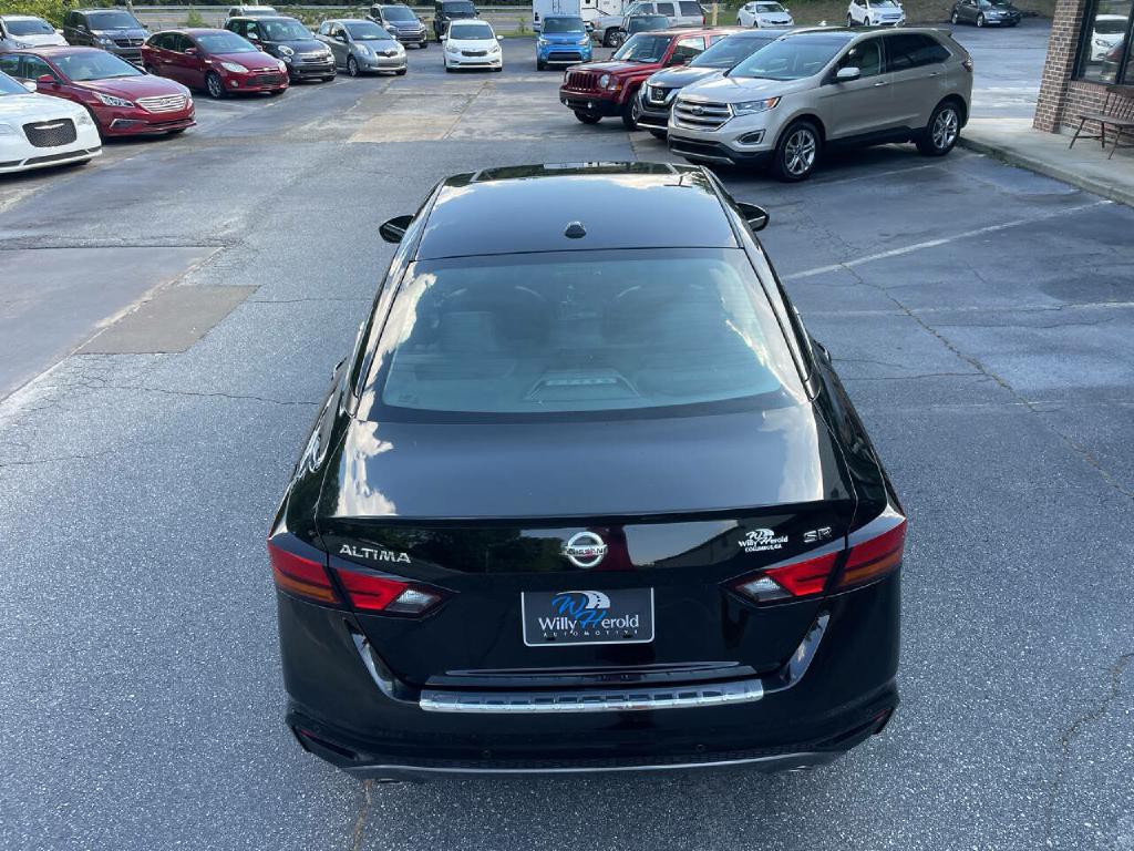 2020 Nissan Altima Image 9