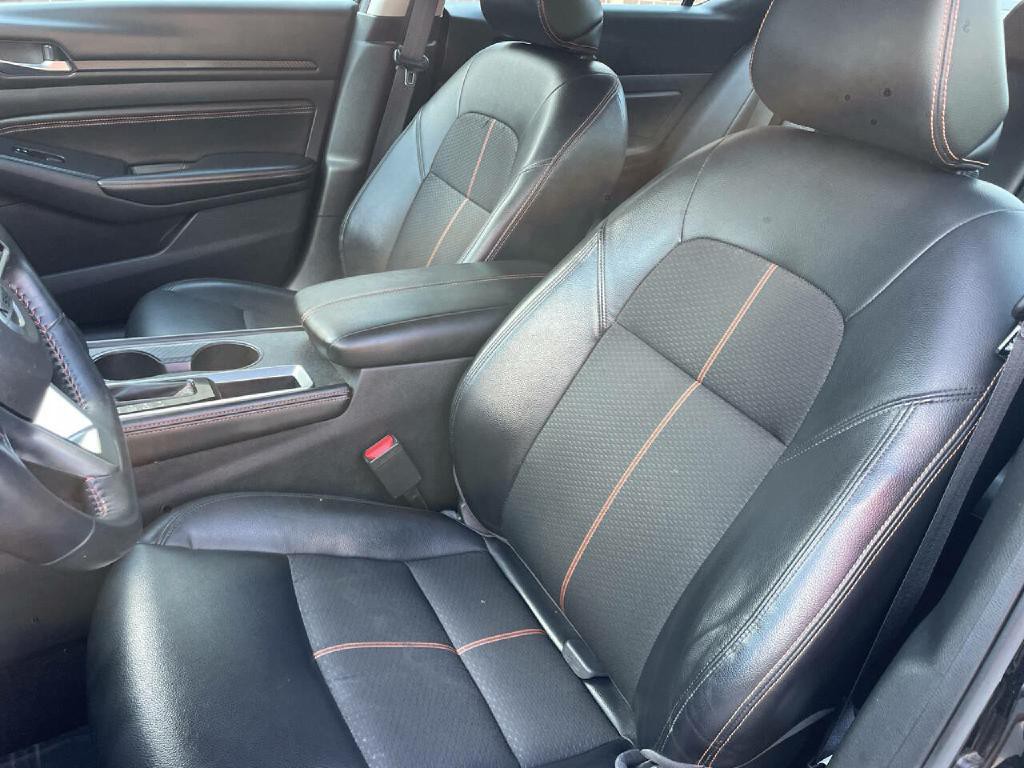 2020 Nissan Altima Image 12
