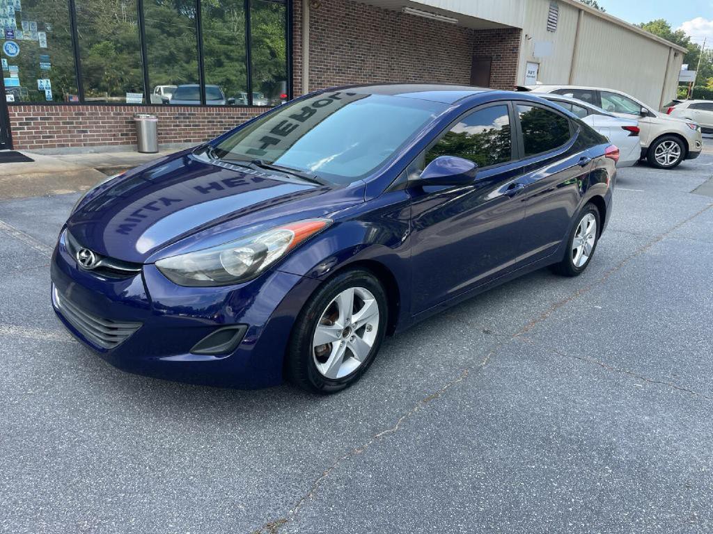 2013 Hyundai Elantra Image 2