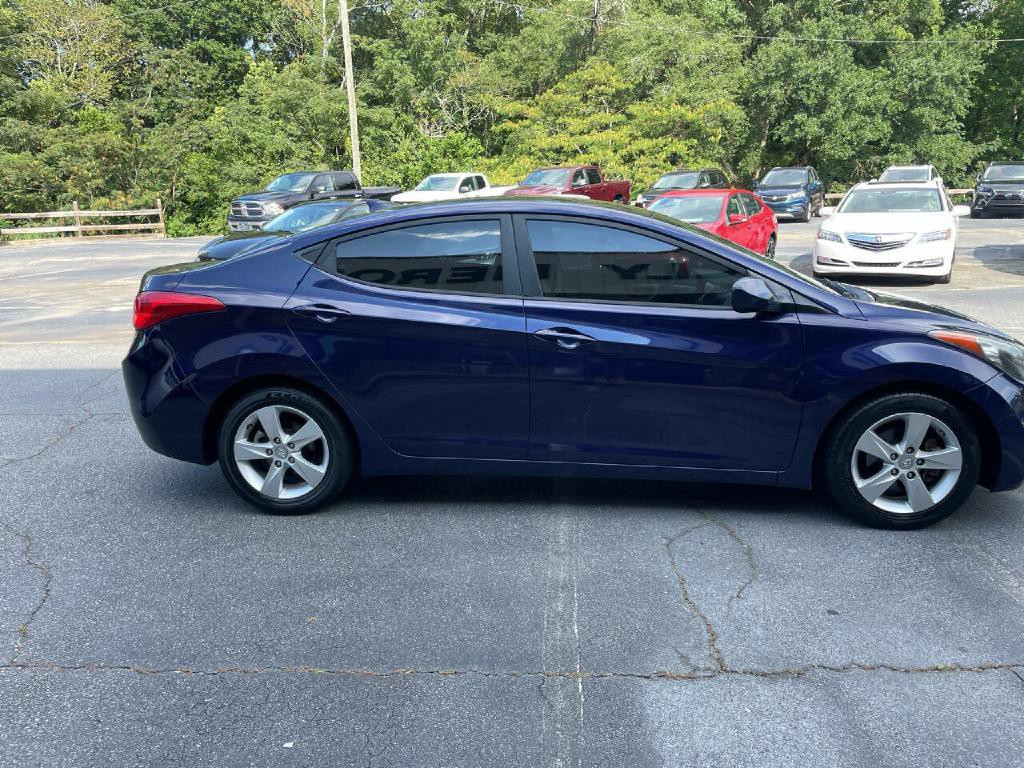 2013 Hyundai Elantra Image 5