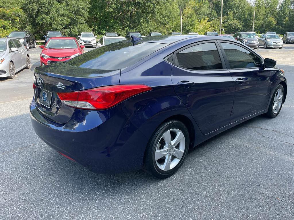2013 Hyundai Elantra Image 6