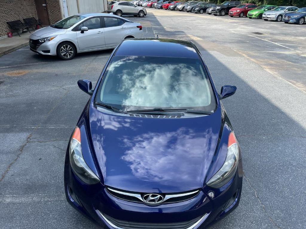 2013 Hyundai Elantra Image 10