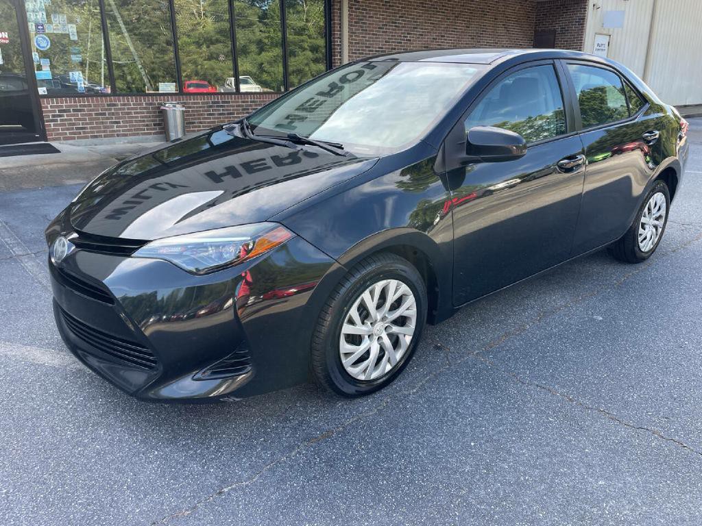 2017 Toyota Corolla Image 2
