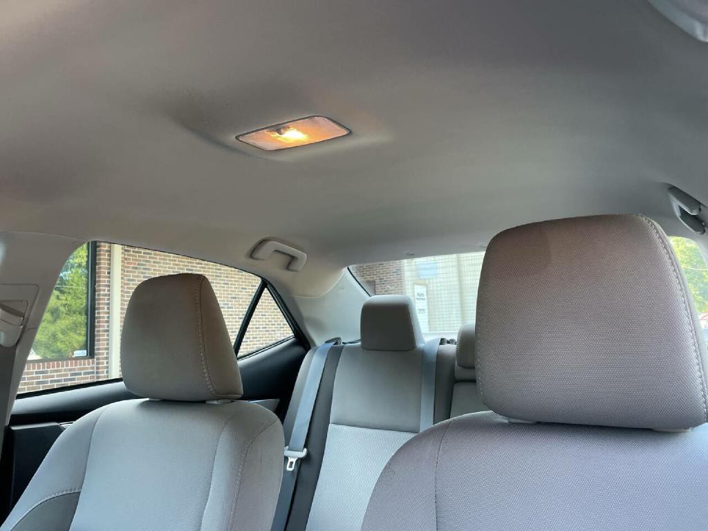 2017 Toyota Corolla Image 20
