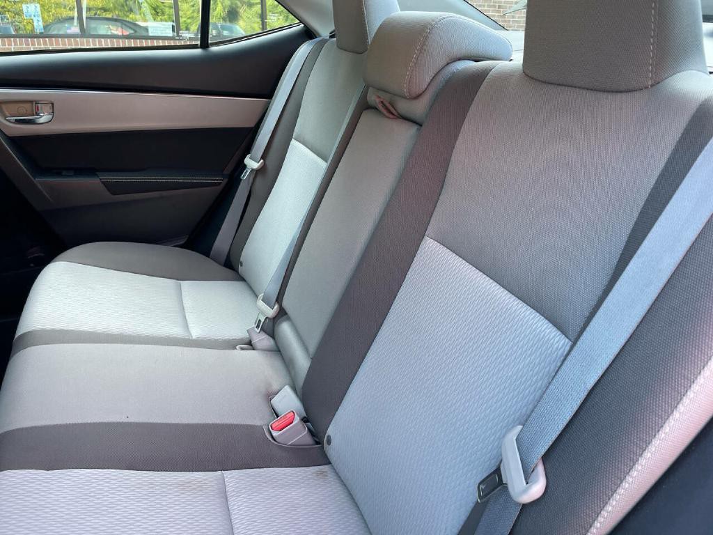 2017 Toyota Corolla Image 22