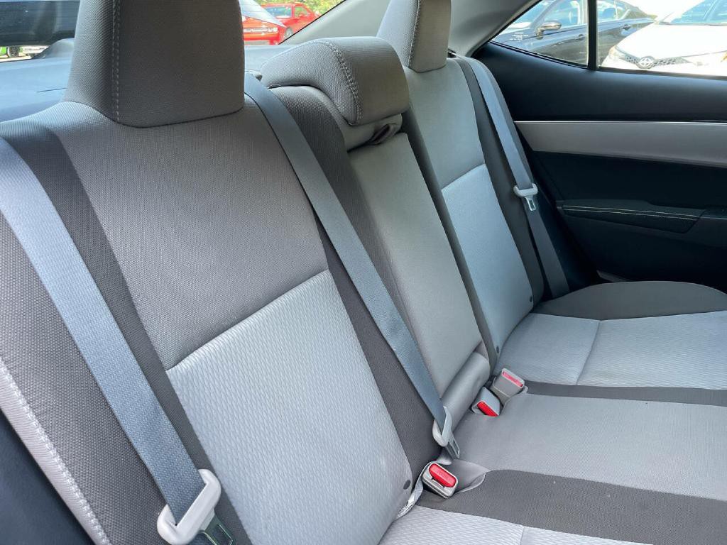 2017 Toyota Corolla Image 24