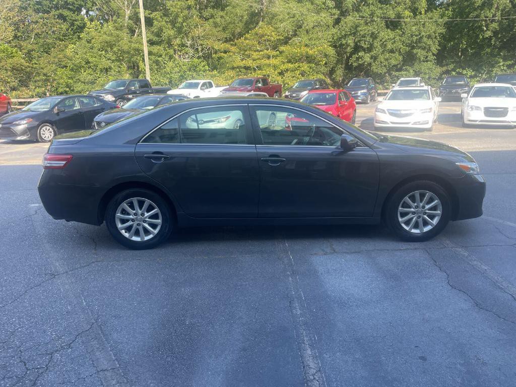 2011 Toyota Camry Image 5