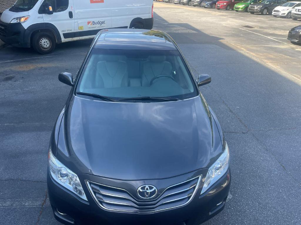 2011 Toyota Camry Image 12