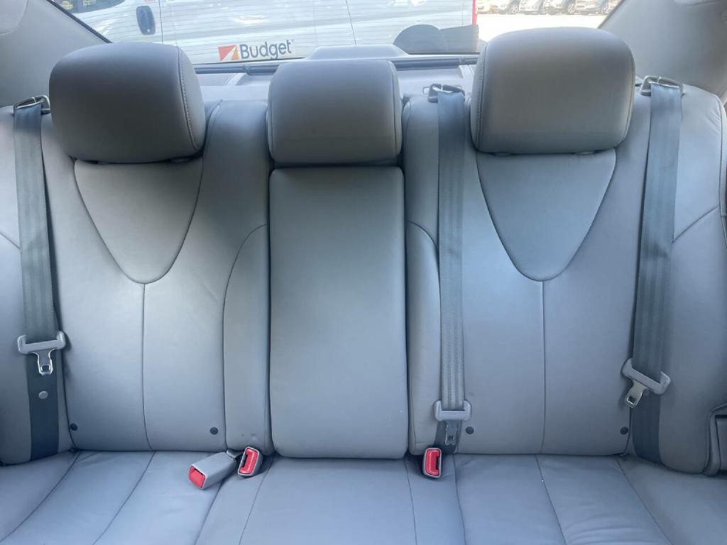 2011 Toyota Camry Image 23