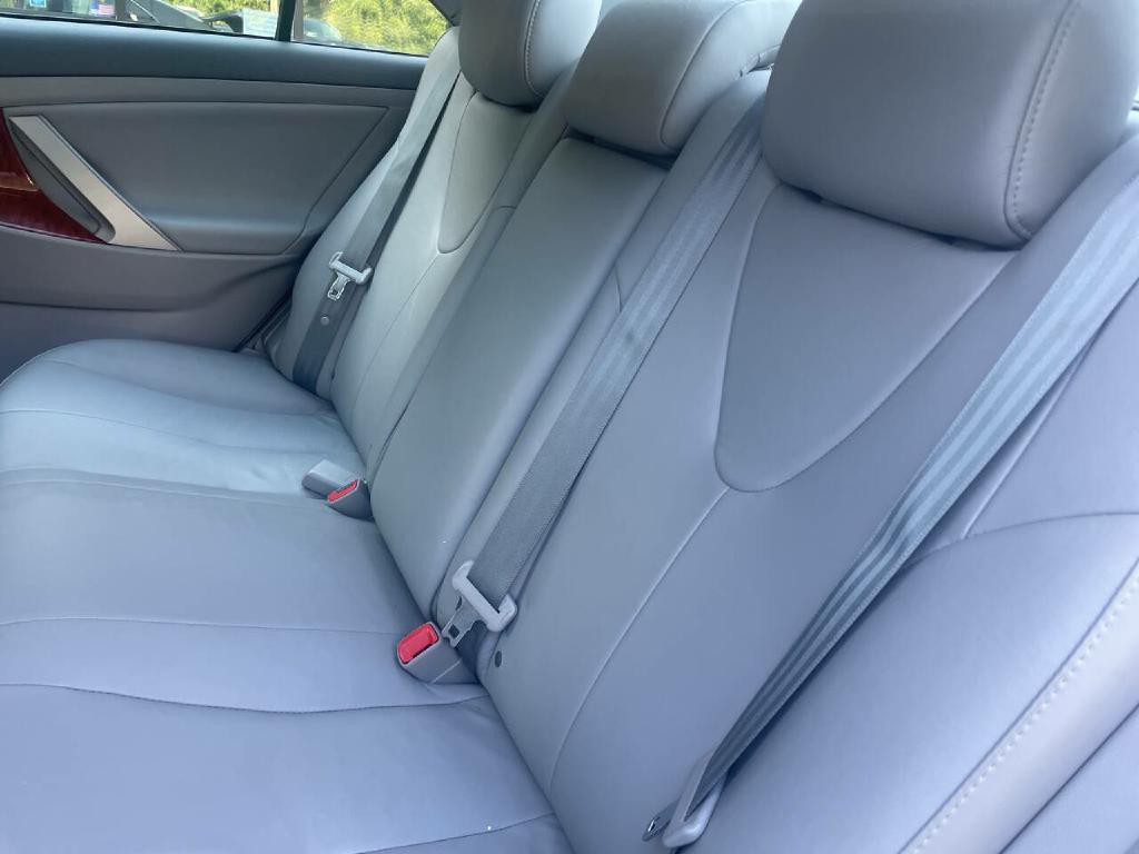 2011 Toyota Camry Image 24