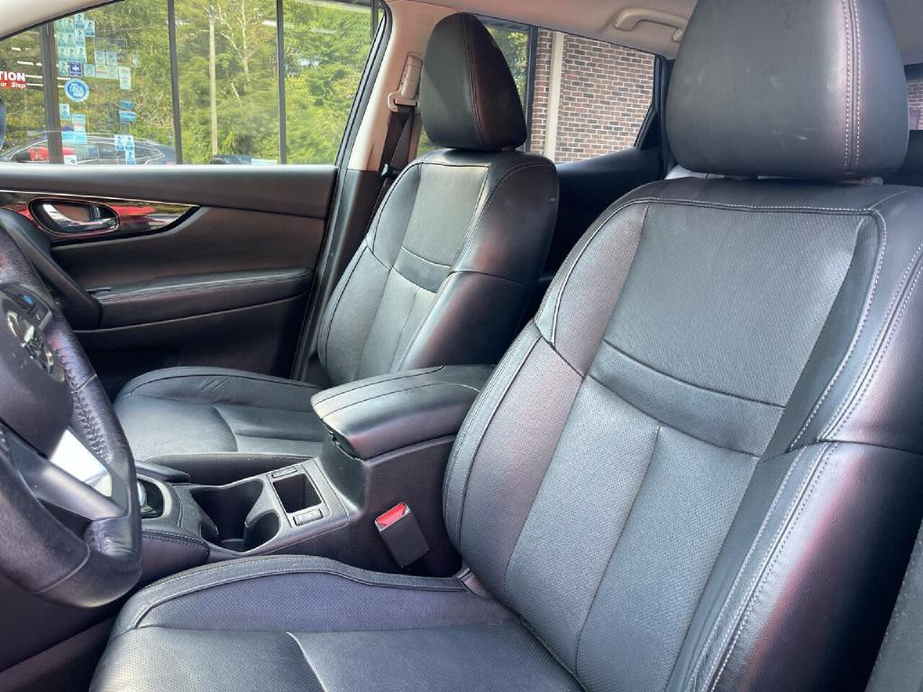 2019 Nissan Rogue Image 11