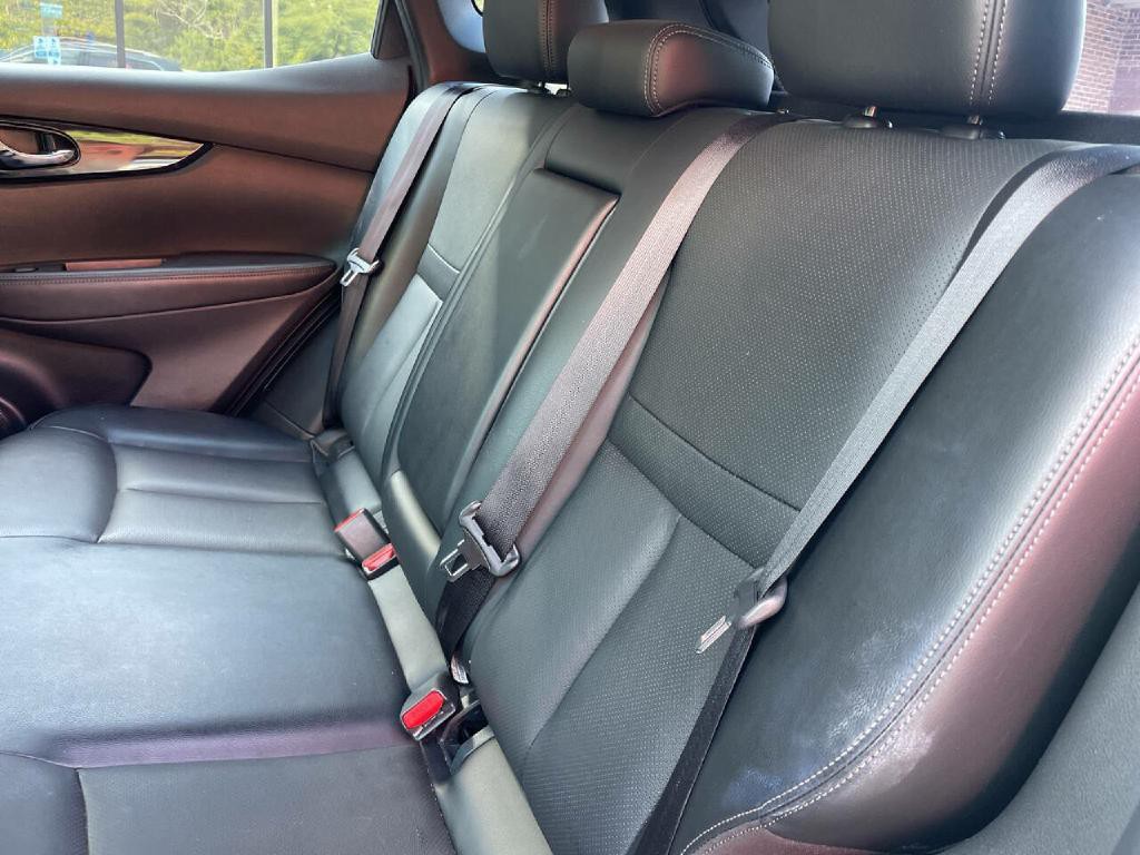2019 Nissan Rogue Image 20
