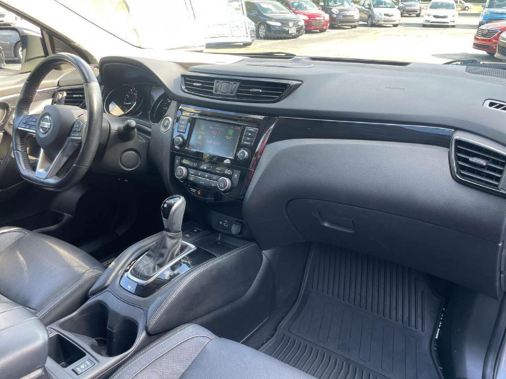 2019 Nissan Rogue Image 26
