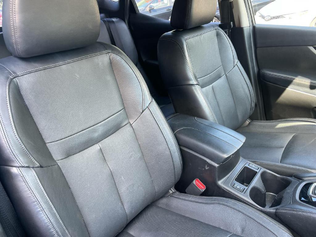 2019 Nissan Rogue Image 27