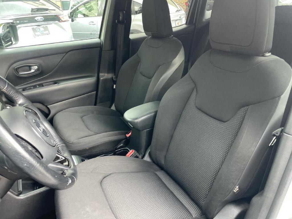 2018 Jeep Renegade Image 12