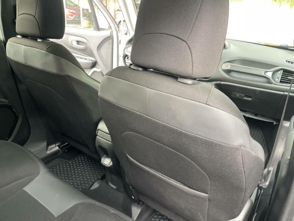 2018 Jeep Renegade Image 30