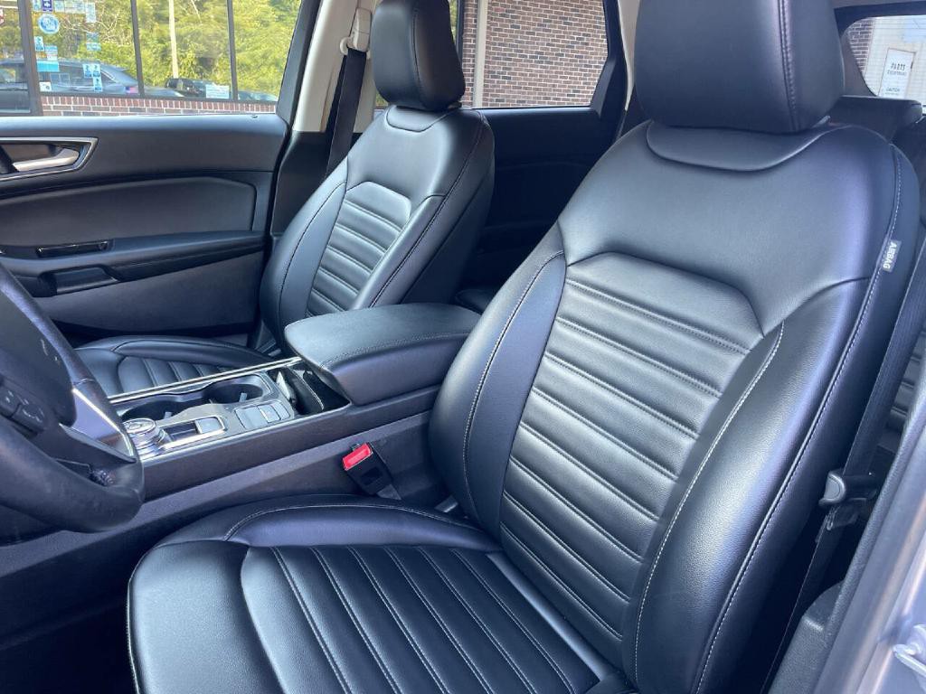 2020 Ford Edge Image 14
