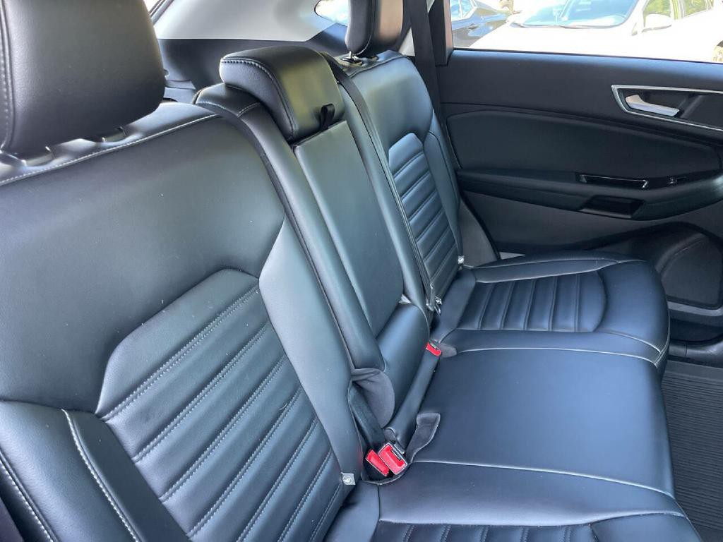 2020 Ford Edge Image 27